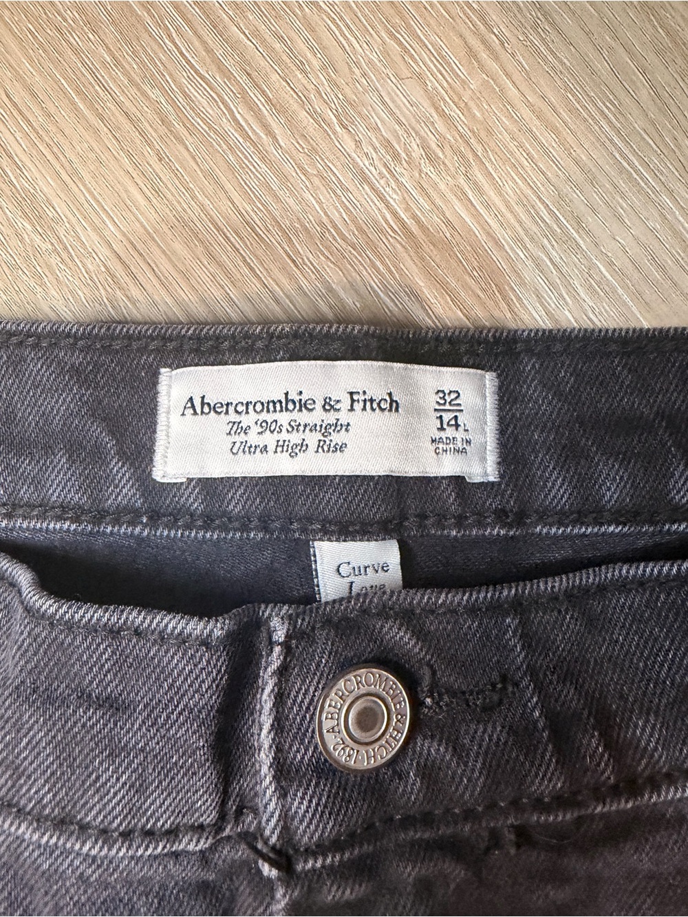 Abercrombie Curve Love Faux Leather Straight Jeans 14L Black 90s High Rise - Picture 3 of 6
